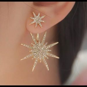 Holiday sparkle earrings!✨